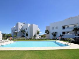 Belvilla by OYO Miraval, hotel in zona Cala Golf Resort, Sitio de Calahonda