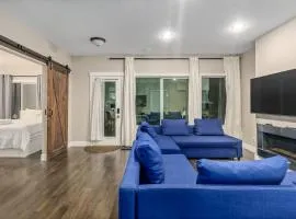 Waterfront Fireplace 90 min Banff AC