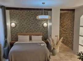 Clos de Nuits Elegance, History & Lifestyle