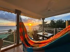 Horizon Doré Appt avec piscine - vue sur mer