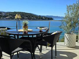 Villa Ružmarin, hotel i Lovište