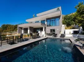 My Dalmatia - Sea View Villa Senti with private pool