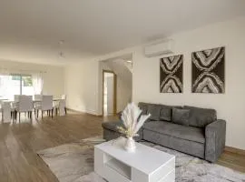 Meco Beach - 3 Bedroom Villa