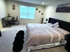 1Private Bedroom in House Plainfield Near Airport