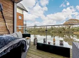 4 Bed in Binfield 93249