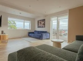 Súlan - villa - seaview - group stay