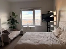 Luxury NYC Studio Getaway with Amazing Views