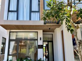 Aurora Golf Villa, hotel di Bình Sum