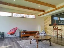 Three Stones - 42 McDonald St, Hayborough