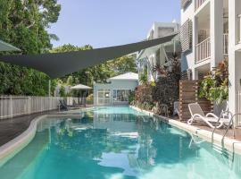 Mantra Aqueous on Port, Hotel in Port Douglas