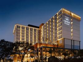 Crowne Plaza Vientiane by IHG, hotel di Vientiane