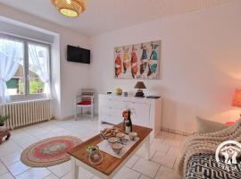 Les hirondelles, Hotel in Laurenan