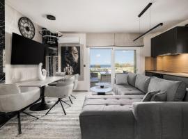 Blazer suite on the sea, hotel a Néoi Epivátai