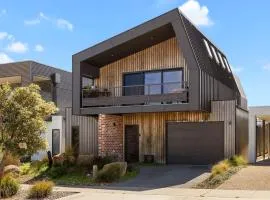 The Cape Sanctuary - Eco Living Beachside Haven