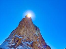 bista view hotel, hotel v destinaci Sirsa