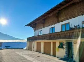 Leogang apartment with mountain views