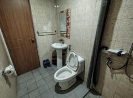 Palette Valentine, отель в городе Pampang