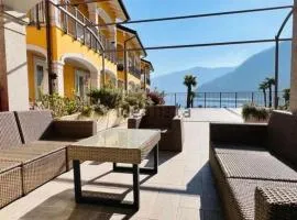 Elegant Lake View Apartment with Pool