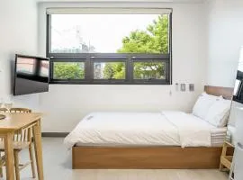 Yeosu Nangmanstay pension