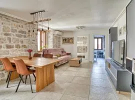 Lana & Ena Apartments