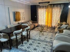 Modern3BR, Prime New Cairo Garden View Near Airport – hotel w mieście New cairo