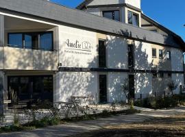 Amelie No 3 Hotel & Appartements, hotel u gradu 'Schweigen-Rechtenbach'
