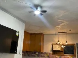 Cebu Cozy Affordable Transient Room Wifi Netflix Shower Heater