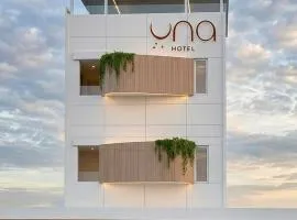 Una Hotel