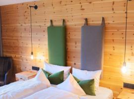 Hotel Alpenblick, hotel em Ohlstadt