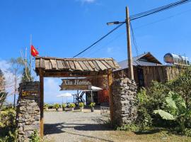 Xìu Homestay Tà Xùa, hôtel à Bản Bé