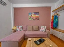 Dinas Apartment - Alonnisos Summer Haven