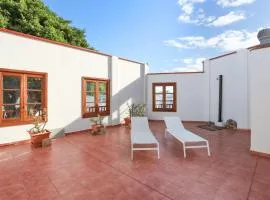 Casa Con Gran Terraza Y Vistas