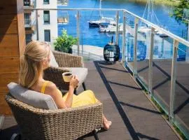 Marina Glamour - 3pok, widok na jezioro, klimatyzacja, parking podziemny, winda, Netflix