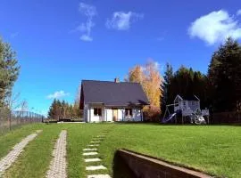 Nowy dom domek Sajzy 34 na Mazurach, balia ogrodowa z funkcją jacuzzi