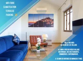 Villa d exception avec terrasse, jacuzzi, vue mer, parking, en plein cœur du village de Eze