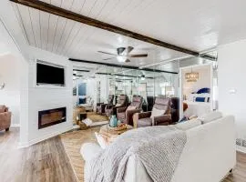 Bayfront condo near beach golf with harbor views central AC & W&D