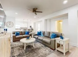 Beautiful dog-friendly condo private washer&dryer and close to beach