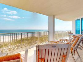 Spacious multi unit condo with two kitchens shared pool & beach access, hotell sihtkohas Perdido Key