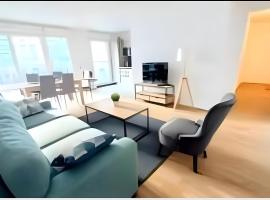 Belle Chambre idéale pour femme, dans magnifique appart de 3 CH - Colocation, hotel i Thiais