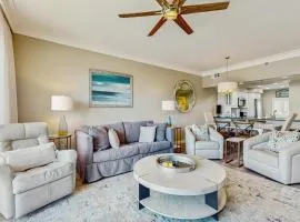 Amazing Santa Rosa Beach condo with pool hot tub & pickleball