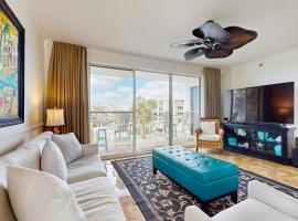Amazing High Pointe condo with grill hot tub pool tennis & pickleball, hotel Seacrest városában