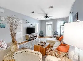 Cute roomy condo with fast WiFi AC balcony pool & heated toilet seats