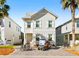 Modern beachside haven with LSV and gas grill - bike to Blue Mt Beach