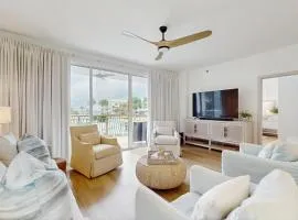 2nd-floor condo with beach access pool tennis pickleball hot tub balcony