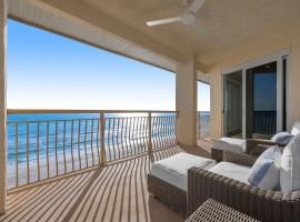 Luxuriously renovated condo with Gulf views beach access pool & hot tub, hotel a Inlet Beach