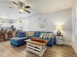 Beautiful home in a gated community with porches & shared pool hot tub