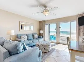 1st-Floor Condo with Gulf View Grill Pools Beach Access Near Shops and Dining