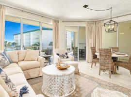 Chic first-floor condo with Gulf & pool view & pickleball - steps to beach, Hotel in Santa Rosa Beach