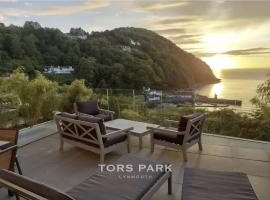 Lynmouth में, होटल Harbour Lookout, Luxury Family Apt, Sea View and Terrace, 2 Bedrooms,1 Bathroom, Parking
