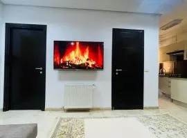 Spacious Apartment Ennasr 2-BR